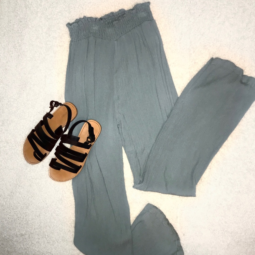 Woman’s Summer Pants